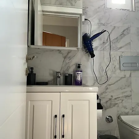 Apartment Three-room Private In Beyoglu,