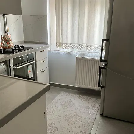 Three-room Private In Beyoglu, דירה *